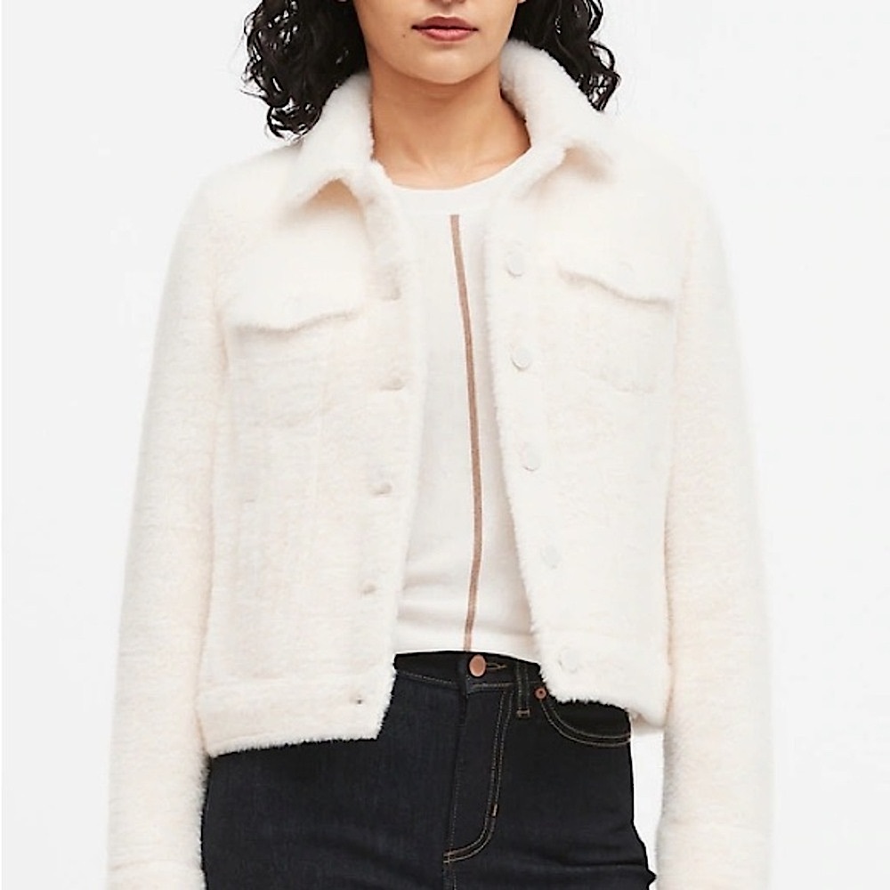 BANANA REPUBLIC Luxurious Fuzzy Cream Faux Fur Trucker Jacket XS
